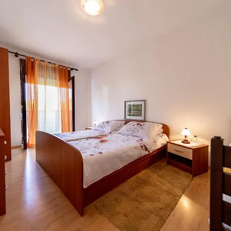 Apartmani Centar Palit Exterior foto