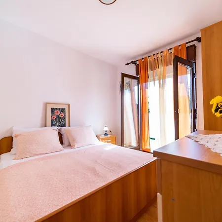 Apartmani Centar Palit Exterior foto